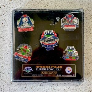 Pittsburgh Steelers Pin Set